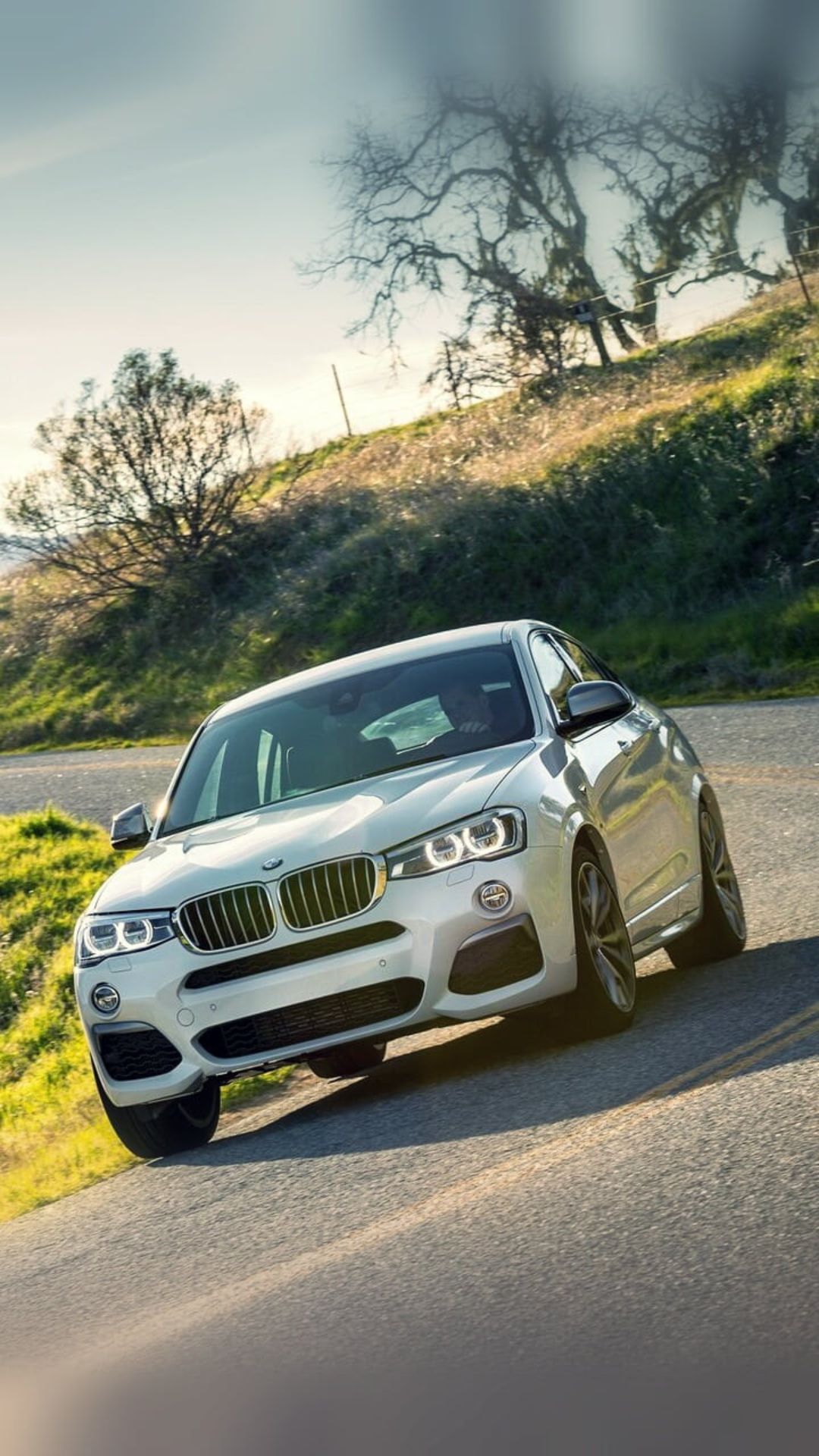 BMW X4 HD iPhone Wallpaper