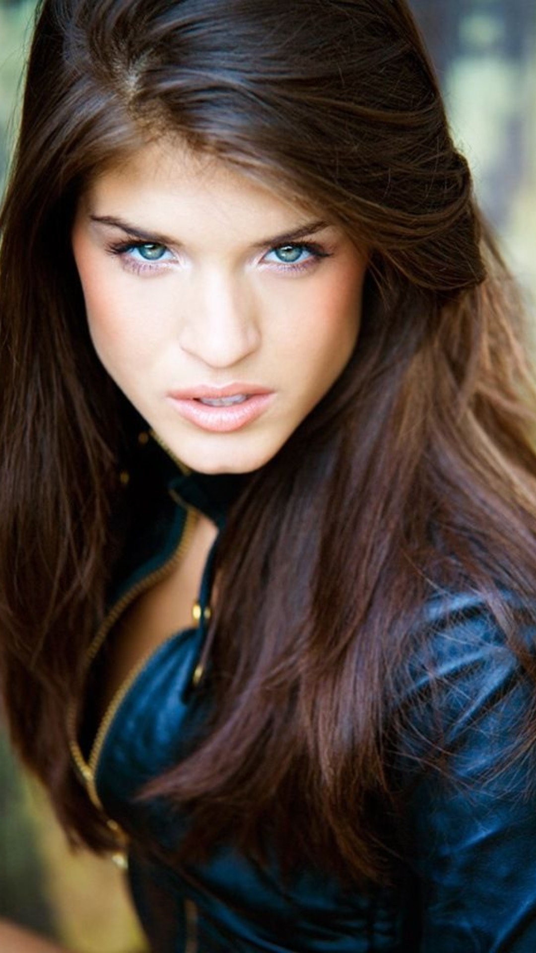 Marie Avgeropoulos iPhone Wallpaper HD