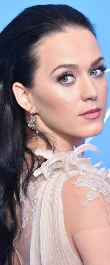 Katy Perry Wallpaper HD For iPhone