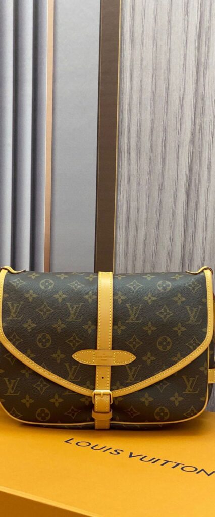 Louis Vuitton iPhone Lock Screen Wallpaper