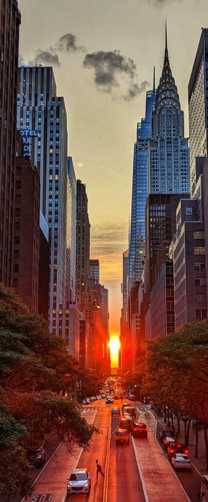 Manhattanhenge Wallpaper For iPhone