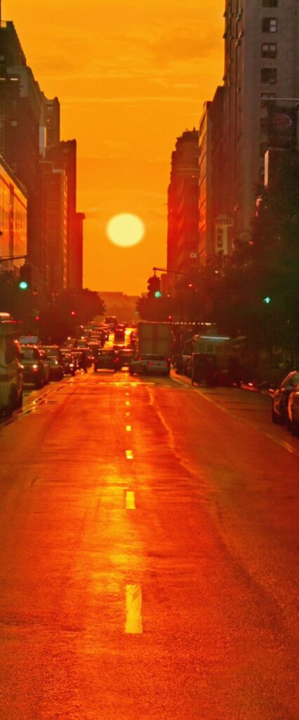 Manhattanhenge iPhone Lock Screen Wallpaper