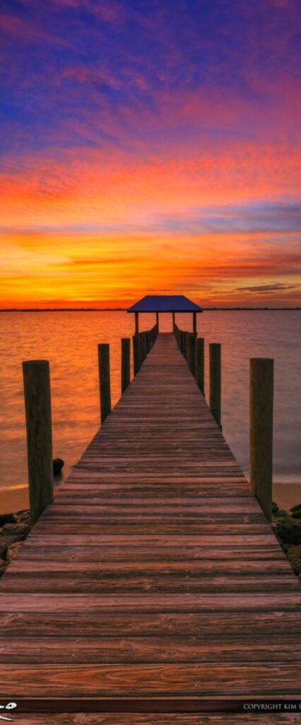 Pier Wallpaper For iPhone 14