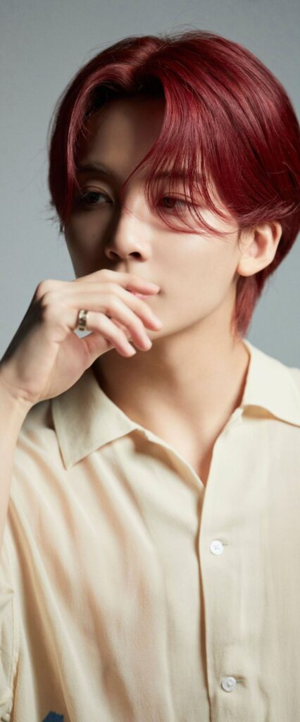 Yoon Jeonghan HD iPhone Wallpaper