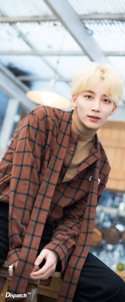 Yoon Jeonghan Wallpaper 4k For iPhone