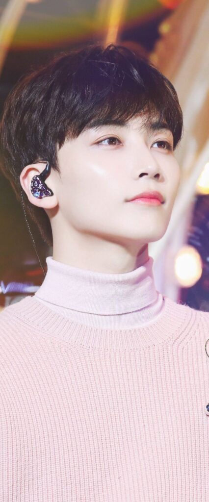 Yoon Jeonghan Wallpaper iPhone