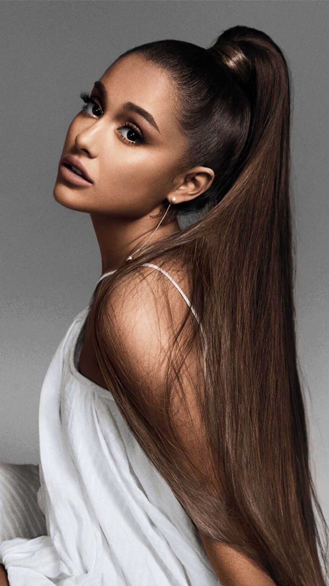 Cute Ariana Grande Android Wallpaper
