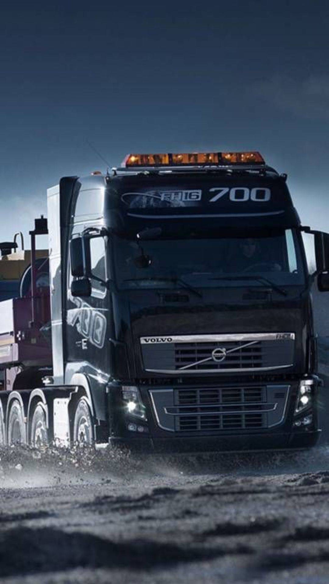 volvo semi truck wallpaper