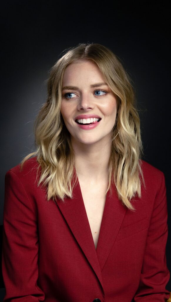 Samara Weaving Wallpaper