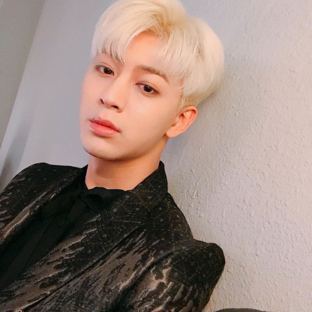 iKon Song Yunhyeong Profile Picture