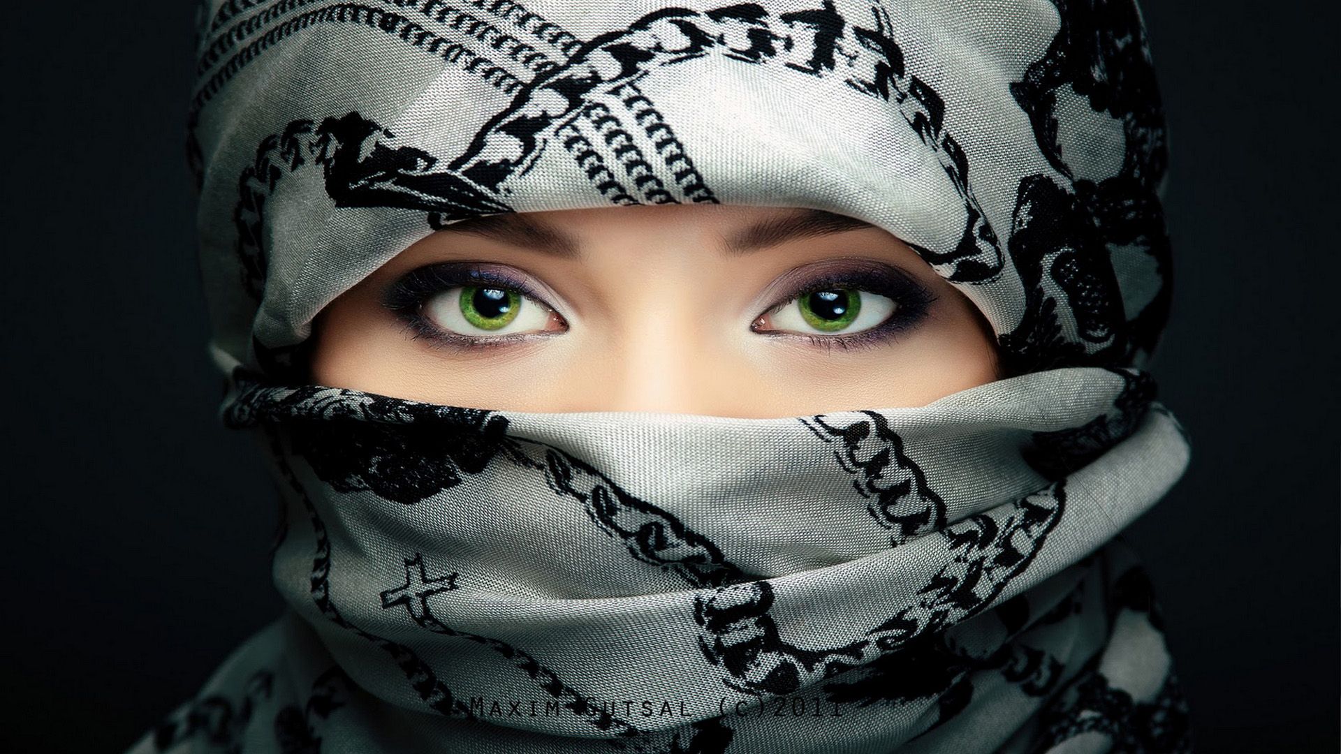 Hijab girl Desktop Wallpaper