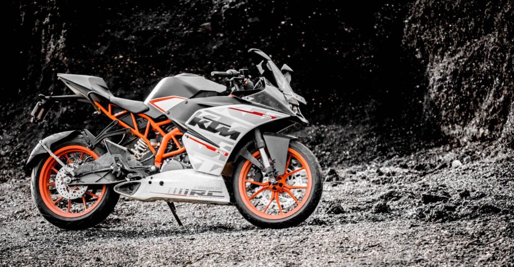 ktm rc 390 arrière plan