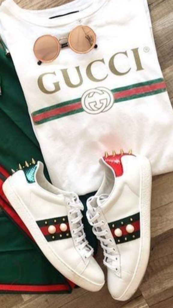 Gucci iPhone Wallpaper
