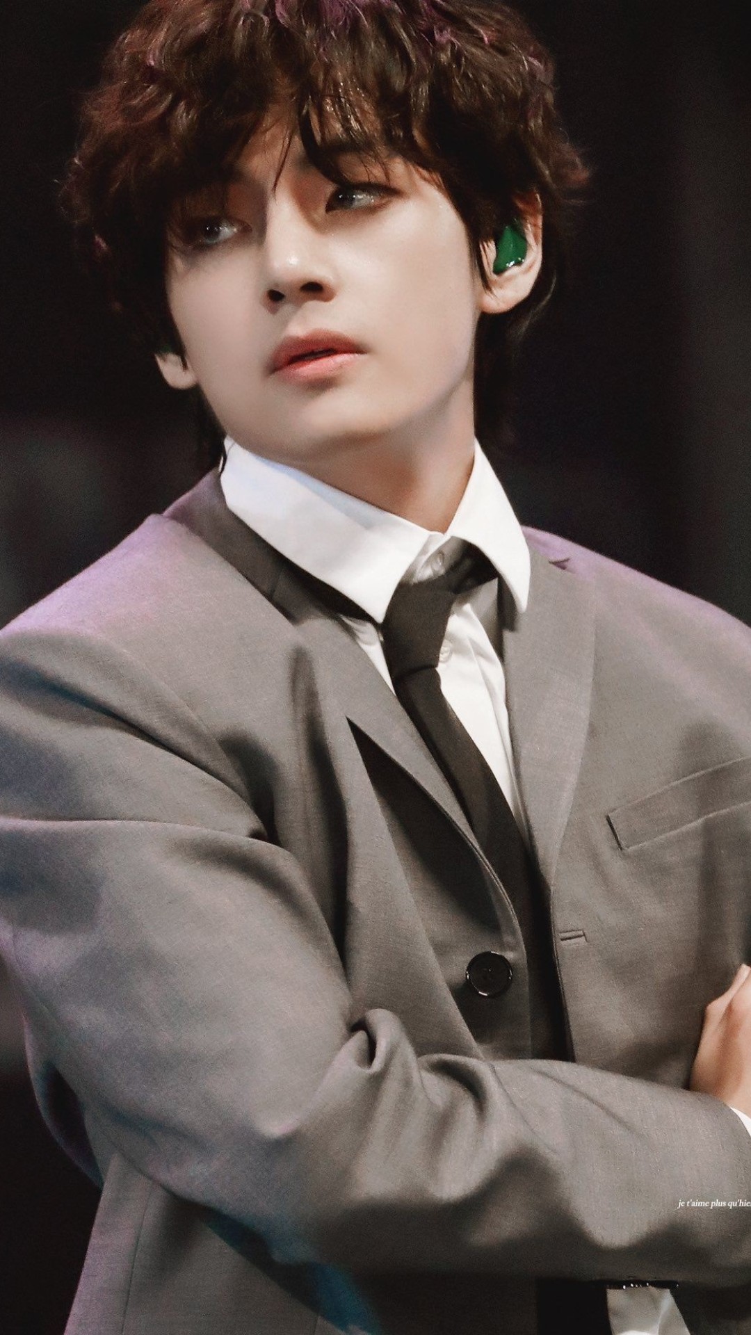 Cool Cute BTS V iPhone Wallpaper