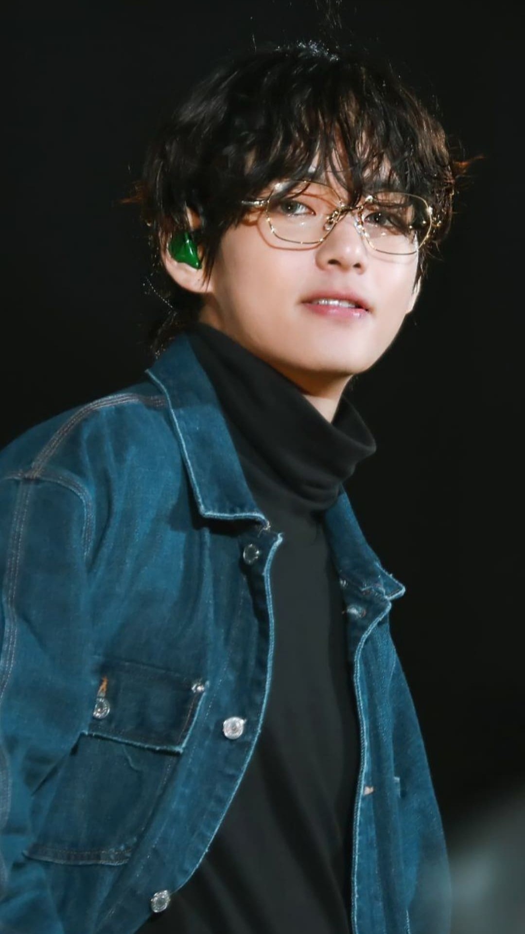 Cute BTS V 8k iPhone Wallpaper
