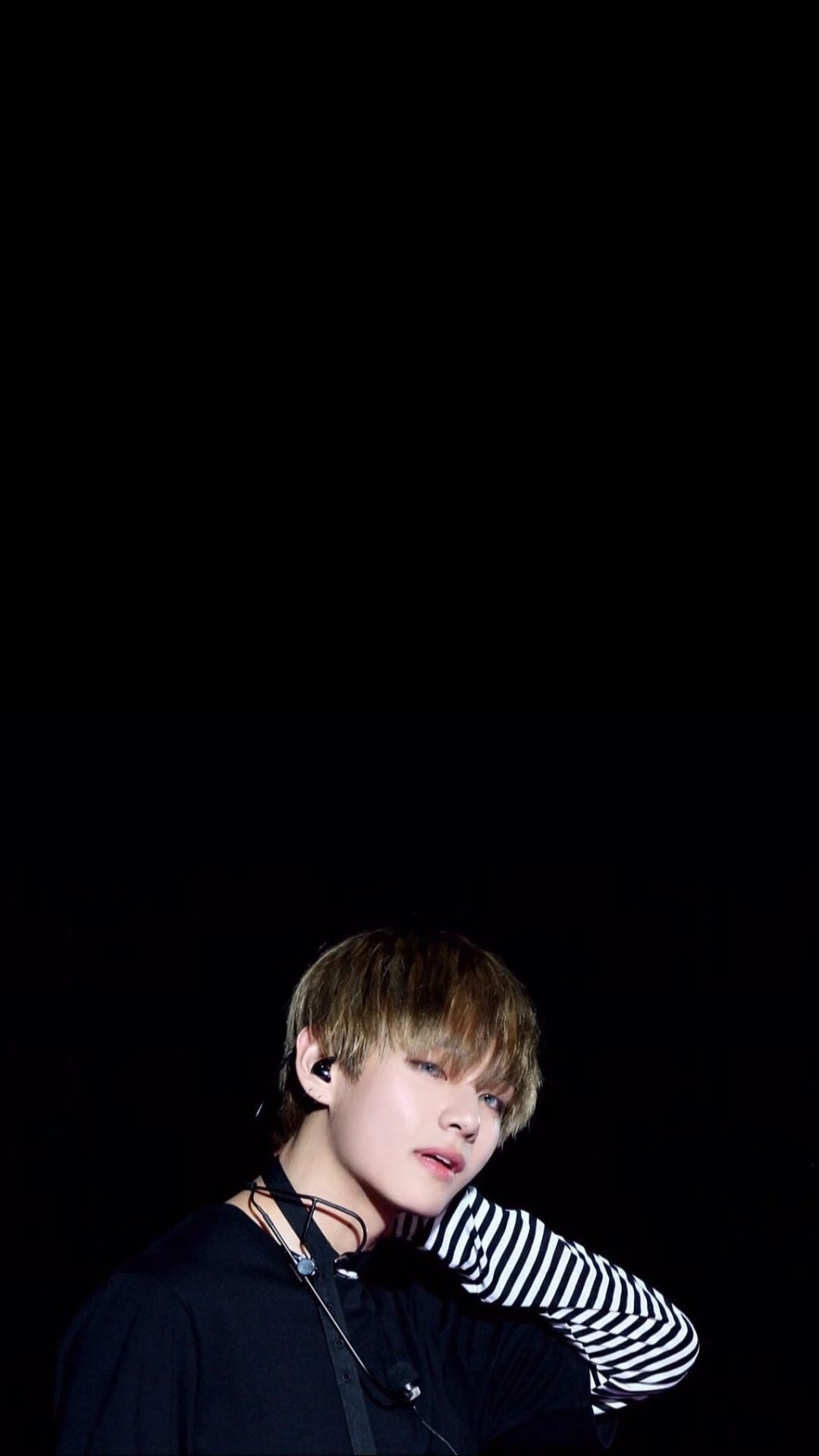Cute BTS V Wallpaper HD For iPhone