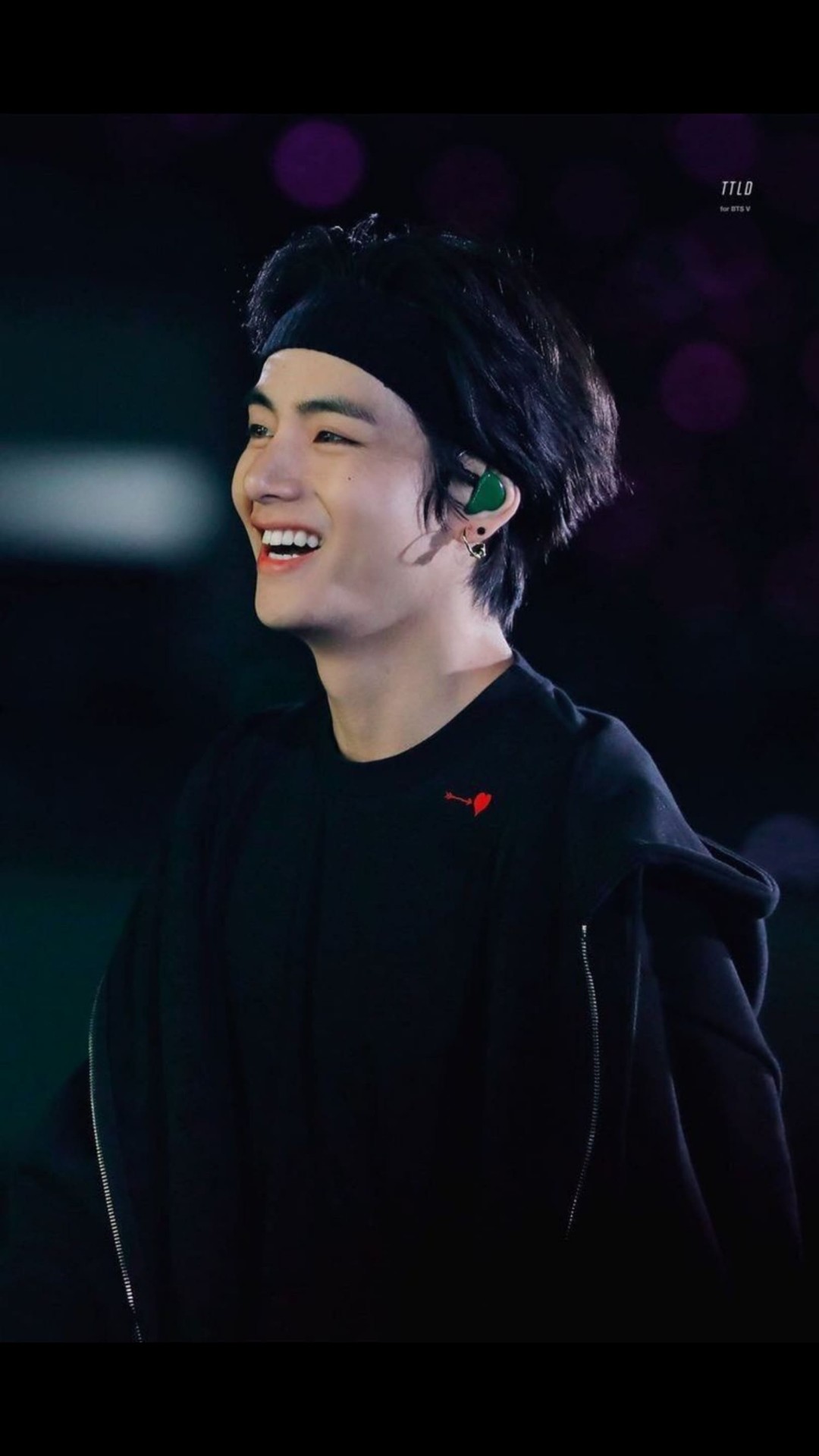Cute BTS V iPhone Wallpaper HD