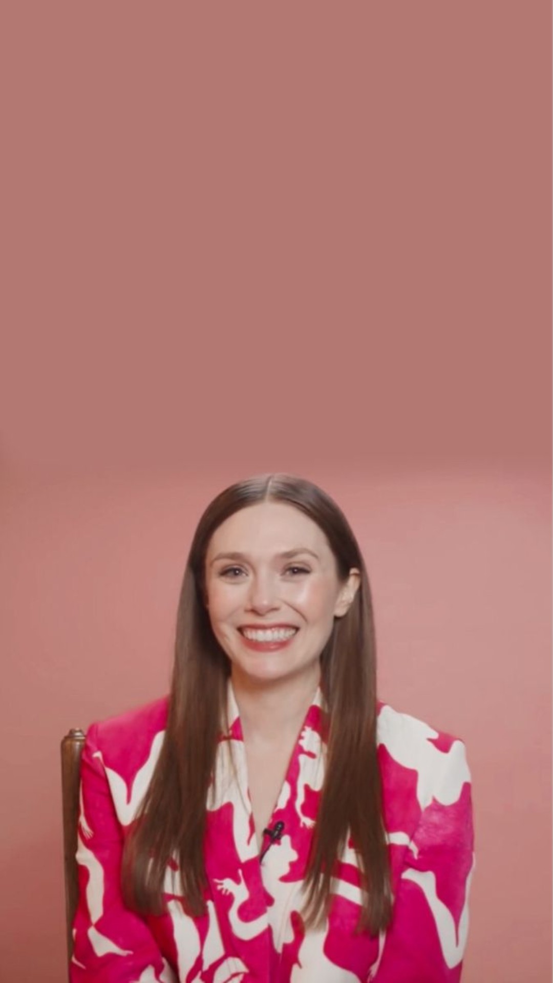 Elizabeth Olsen Wallpaper iPhone