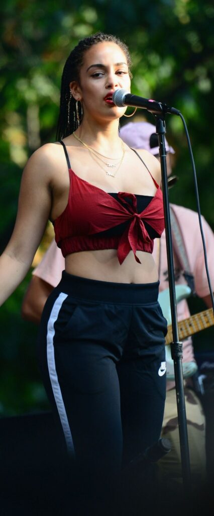 Jorja Smith Wallpaper For iPhone 15