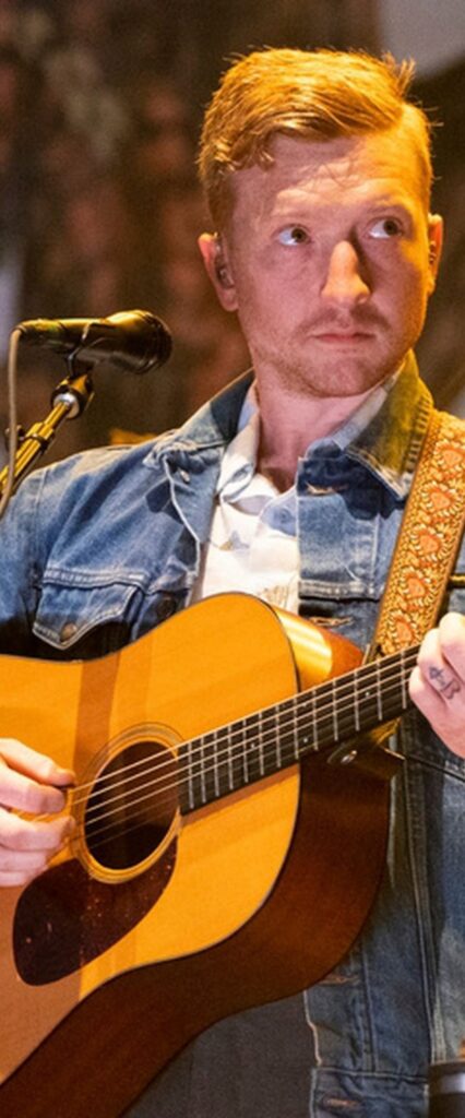 Tyler Childers Wallpaper For iPhone 14