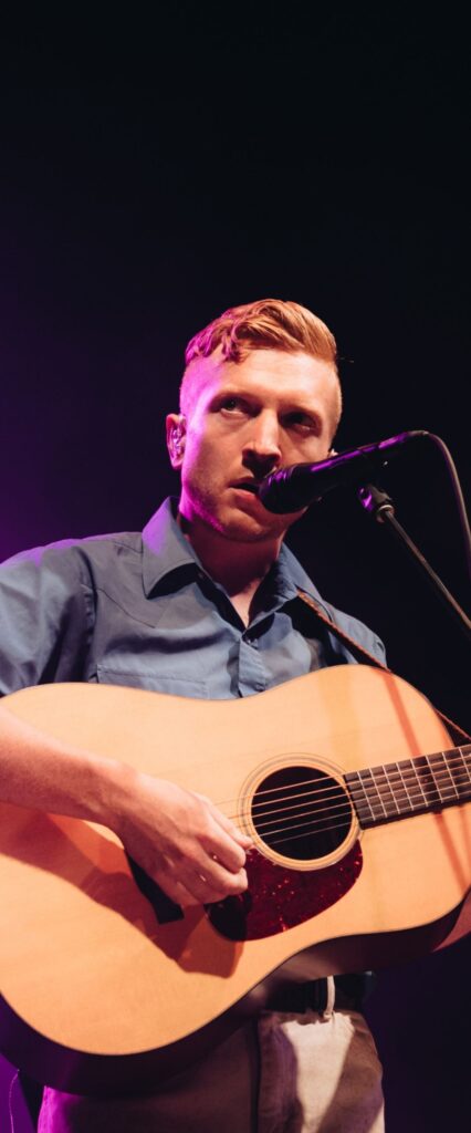 Tyler Childers iPhone Lock Screen Wallpaper