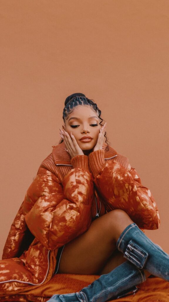 Halle Bailey Wallpaper