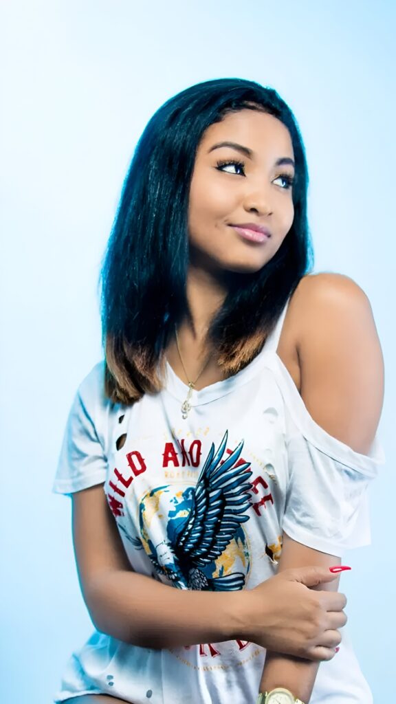 Shenseea iPhone Wallpaper